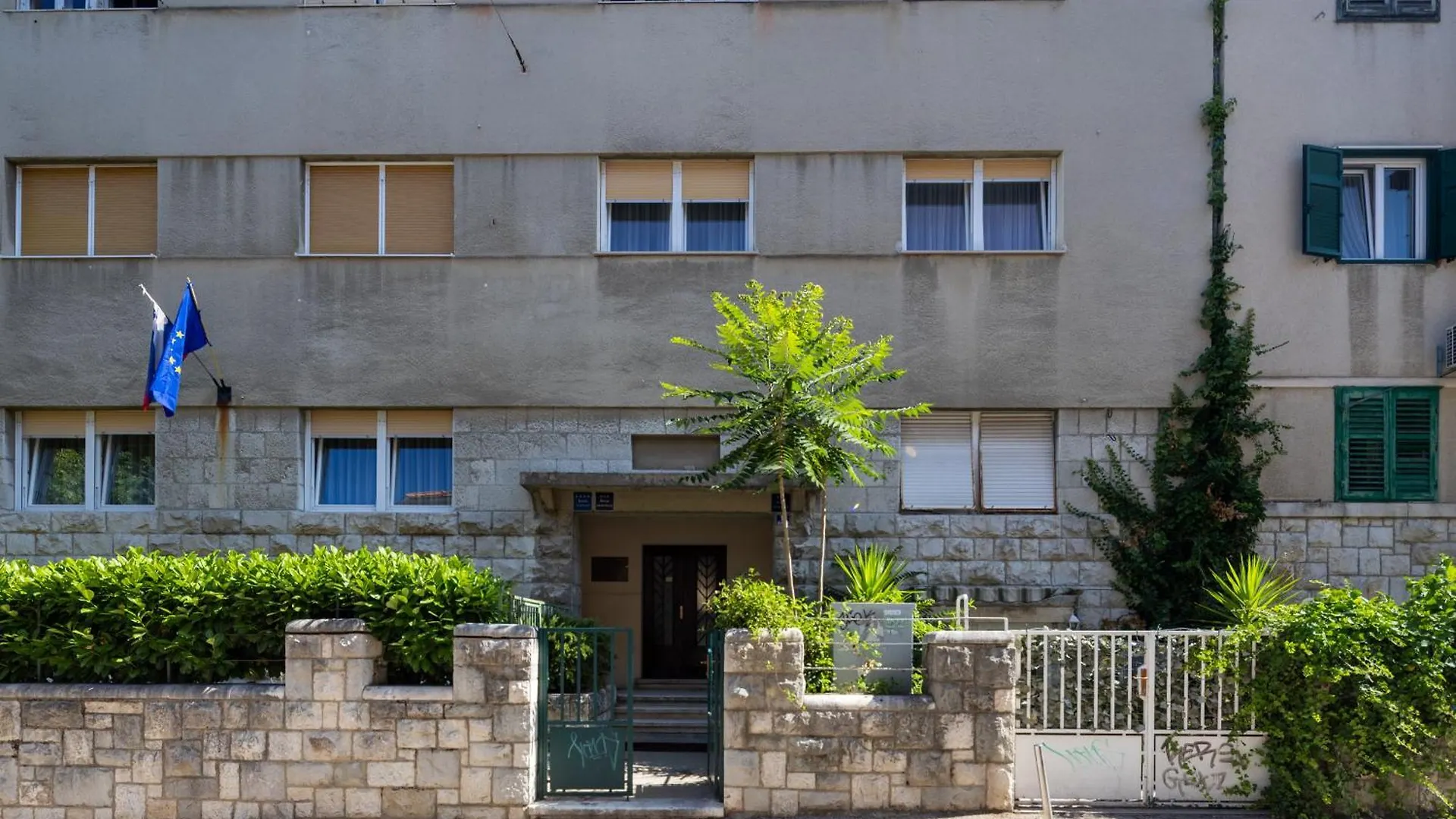 Centrino Apartment Split
