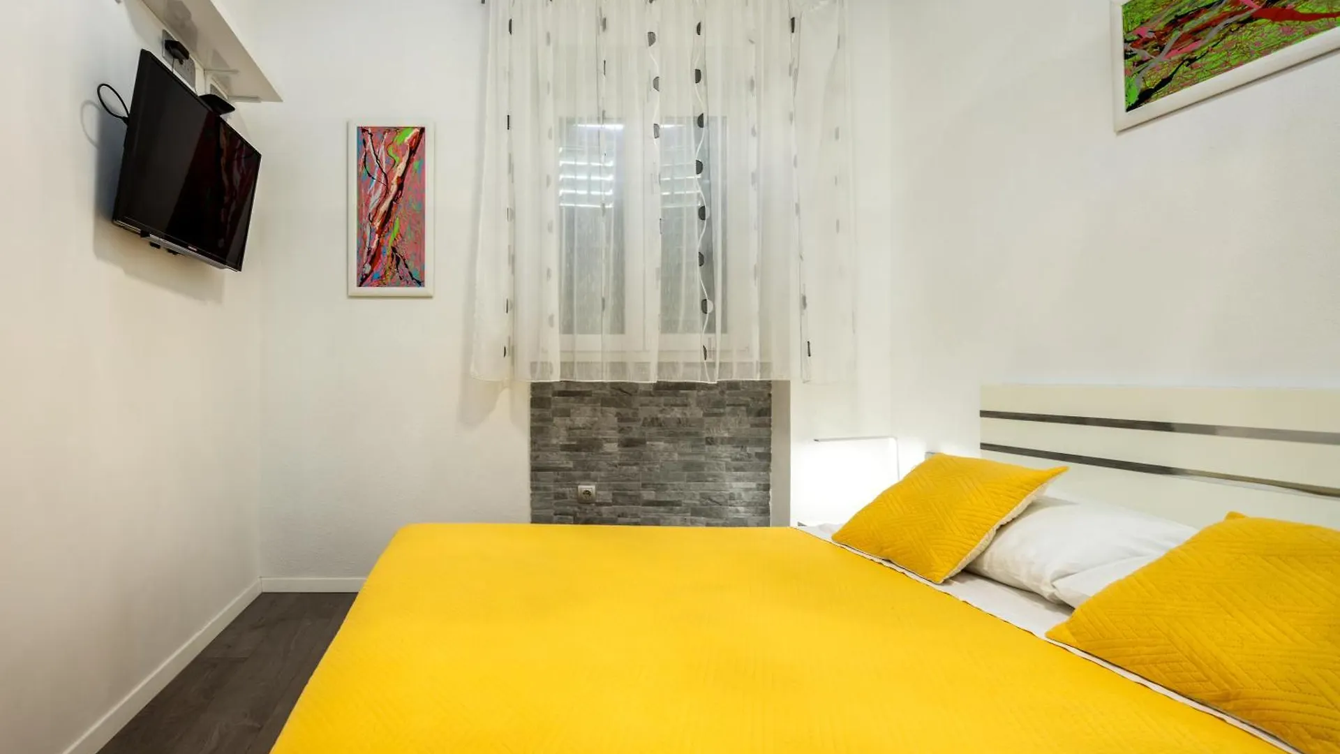 Centrino Apartment Split
