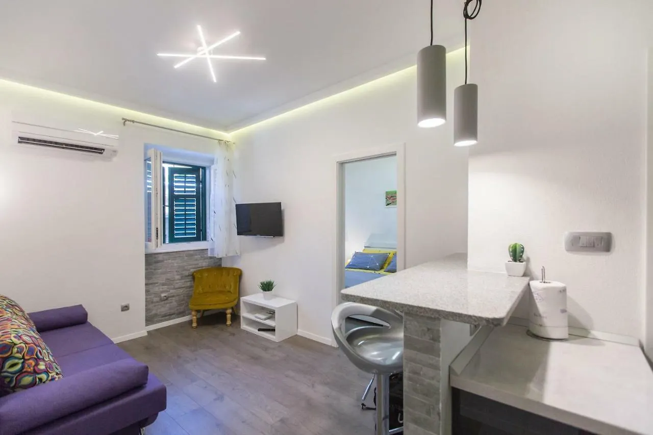 Centrino Apartment Split