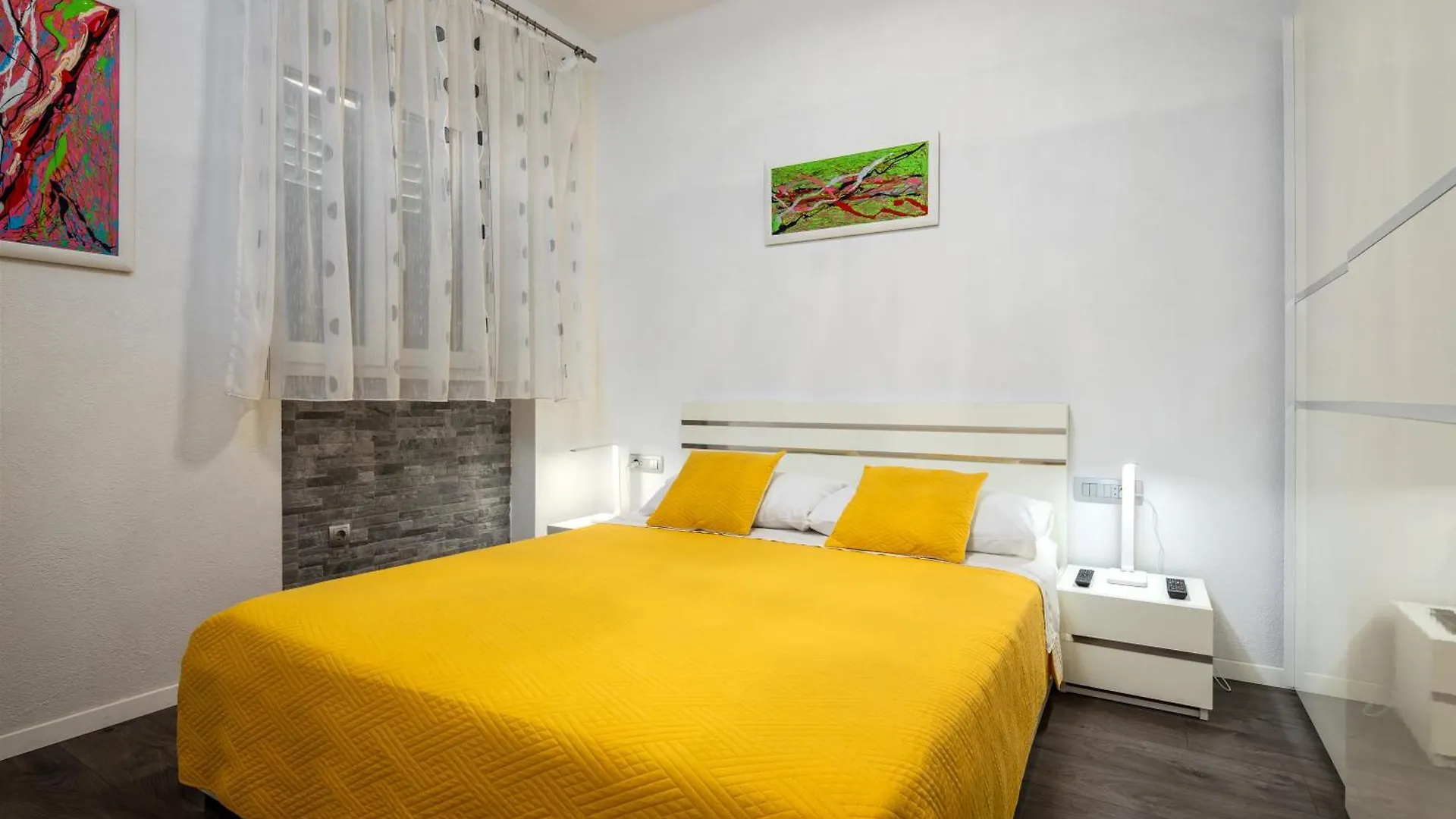 Centrino Apartment Split