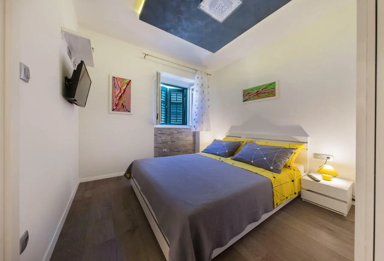 Centrino Apartment Split